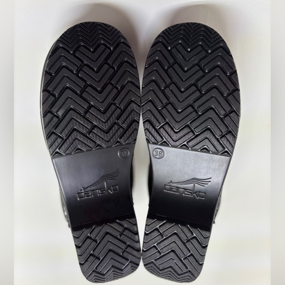 Dansko Classic Black Clogs EU 38 wide - Picture 6 of 7